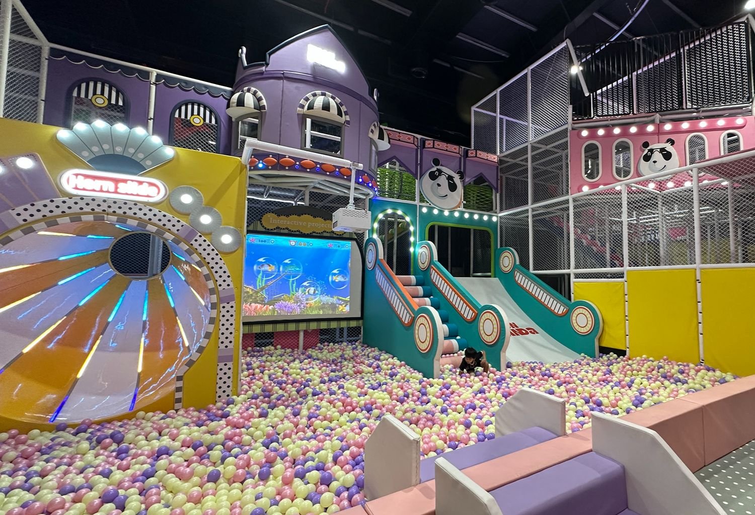 Soft Play_rebounce_1